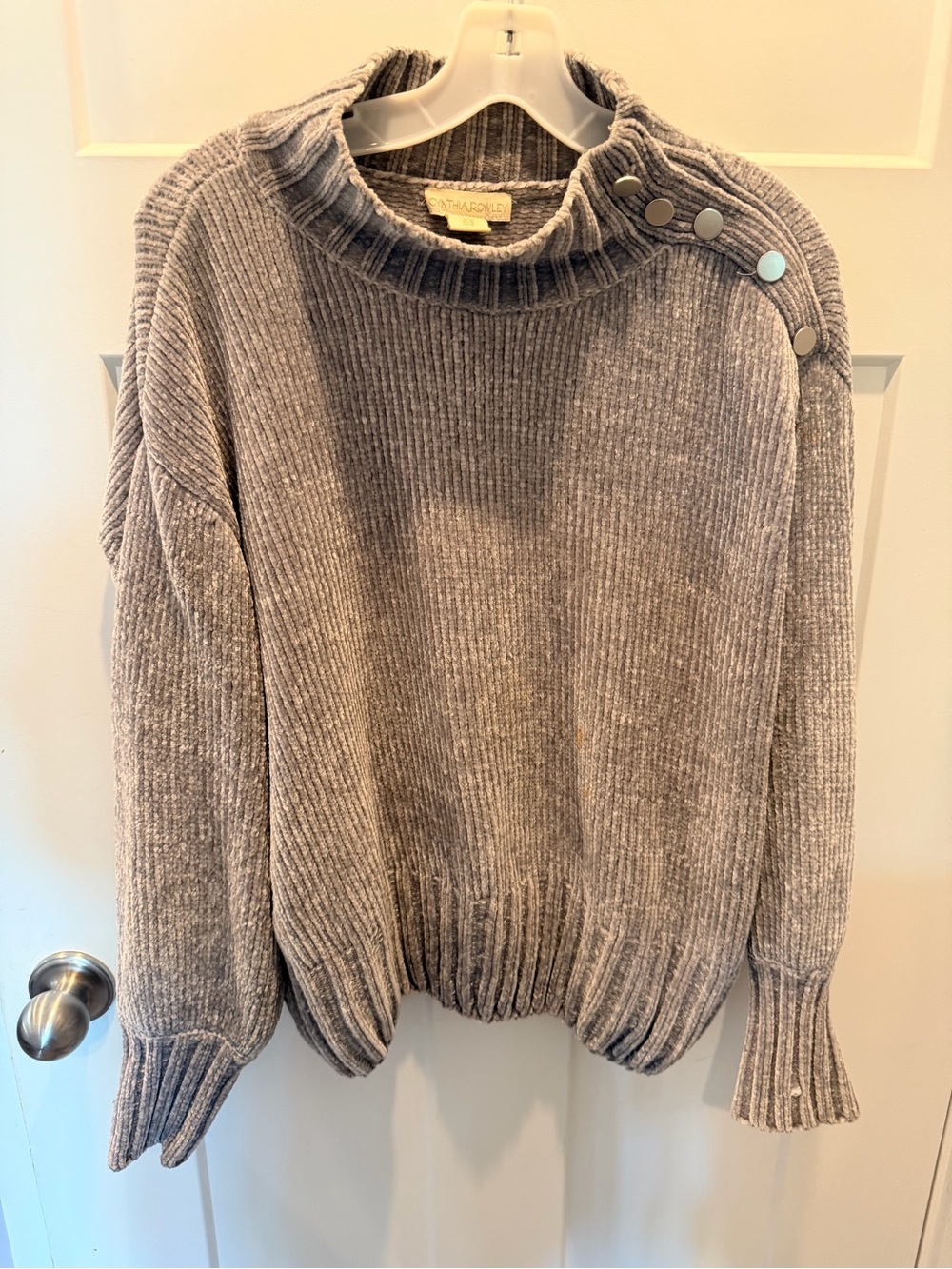 Cynthia Rowley Gray Chenille Sweater Medium Button Shoulder Rib Knit Pullover